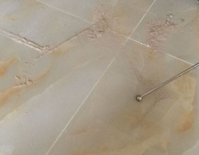 西秀瓷砖空鼓维修公司分享粘合剂选择不当在瓷砖铺贴过程中可能导致以下问题
