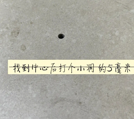 西秀瓷砖空鼓维修公司专业解答在瓷砖铺贴过程中，如果砂料搅拌不均匀，将会带来以下问题